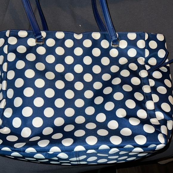 Kate Spade. Jae Large Tote
Nylon Seaside Dot Blue with Silver tone hardware - Picture 3 of 6